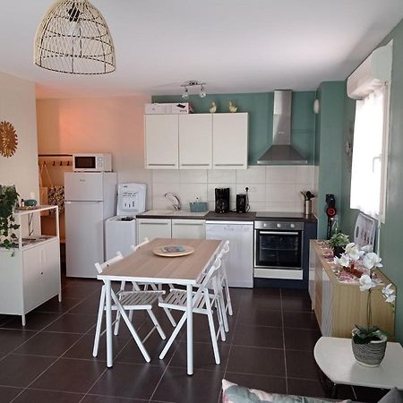 T2 avec Terrasse, Parking et Clim - LE SOLEIL DU LUBERON Leilighet LʼIsle-sur-la-Sorgue Eksteriør bilde